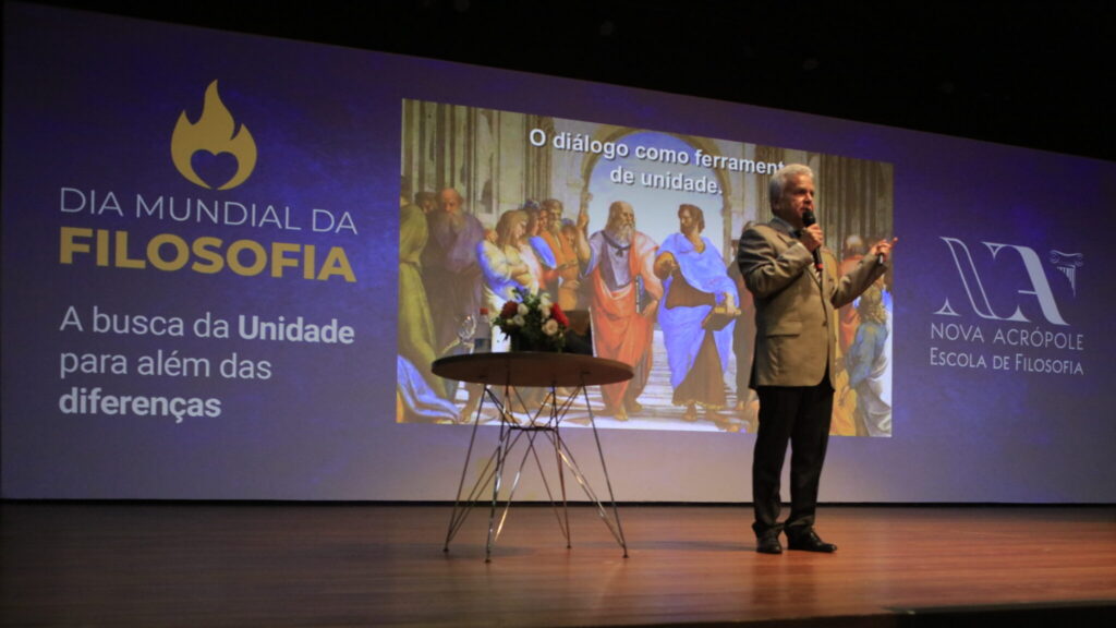 Professor Luis Carlos Marques Fonseca no Dia Mundial da Filosofia em Brasília